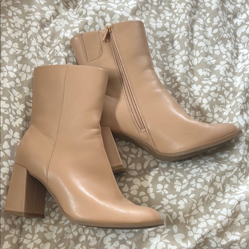 Women's Tan Ankle Boots